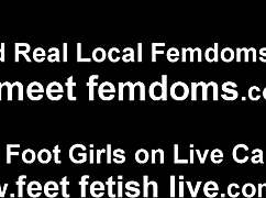 we were like having this super hot lesbian pantyhose threesome an it was amazin