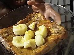 llamasr cooks up late night kitchen fun with bananas