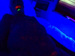 our cougar gives bedroom handjob under uv light experiment 😏✨