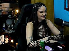 victoria camargo shows up in sexy outfit, strips everything off, ruans got so much tesao - podcast pupum no barraco