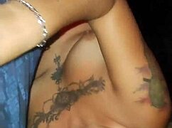 pobrecita la puta mexicana se deja manosear mamar verga y masturbar en glory hole cabins