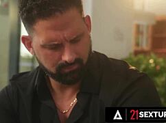 oh wow nelly kent i'm so happy welcoming my new neighbor with this rough milf dp threesome!!