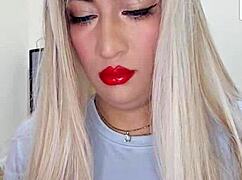 webcam transsexual crossdresser tries fresh outfit on live cam