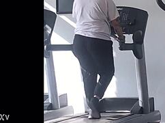 big fat ass bbw shakes booty on treadmill hard
