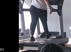 big fat ass bbw shakes booty on treadmill hard