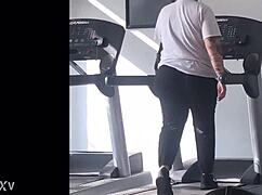 big fat ass bbw shakes booty on treadmill hard