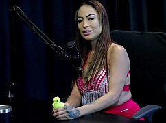 damn belinha got fucked by ex spilling food faves on cam 😈🍆