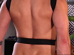 Macho Gostoso Jerks Off In Chastity Cage Torment