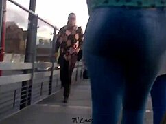 TV Culos Moving Her Huge Ass Outdoor Public Upskirt HD