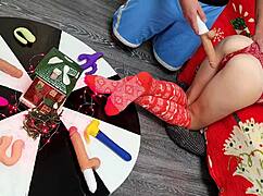 how do two thrusting dildos destroy her tight milf pussy this christmas?