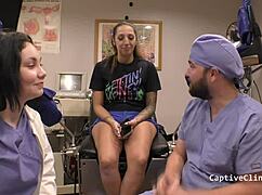 whoa stefania mafra's backstage in latex heels and handcuffs 😈 spreading those cheeks wide backstage vibes with gloves on 🔥👠