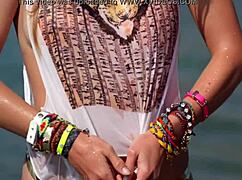 Sexy slow-motion surf babes turning heads 😍🌊