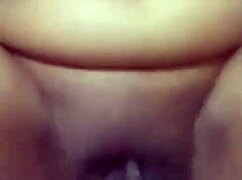 hey check this indian village babe flashing her wet shaved pussy 🔥💦