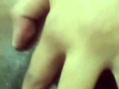 hey check this indian village babe flashing her wet shaved pussy 🔥💦