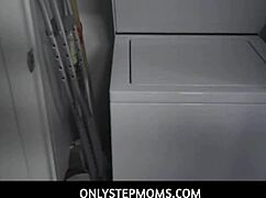 quinn waters stepmom motivates teen with pov blowjob handjob boobs pussy sex tits!