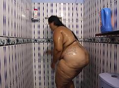 Colombian milf showers wet toying huge tits and tight pussy begging for cock vibration