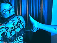 your lips kiss my feet latina femdom toes only