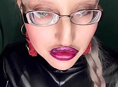 sissy kiss my glossy lips in panties