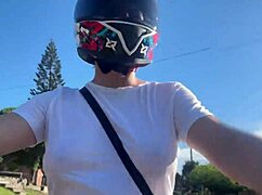 picked up a didi client without bra and he noticed my huge natural tits right away outdoors 😏🇨🇴