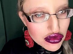 sissy kiss my glossy lips in panties