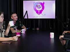 frequenta casa de swing quer ter experiência com uma trans as brigas na mansão do urso val mineirinha sheer red