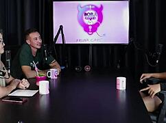 frequenta casa de swing quer ter experiência com uma trans as brigas na mansão do urso val mineirinha sheer red