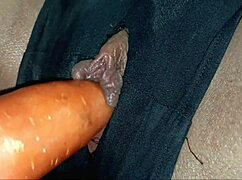 Amateur teen whore spreads shaved pussy for rough tongue eating and creampie finish