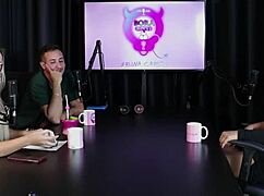 frequenta casa de swing quer ter experiência com uma trans as brigas na mansão do urso val mineirinha sheer red