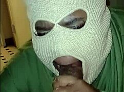 😈 masked babe gags on huge bbc with sloppy deepthroat drool💦