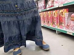 whoa hairy milf flashes pussy upskirt right in the shop!