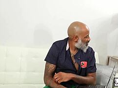 BBC bull Shaun Dam pounds glasses nympho Red August hard.