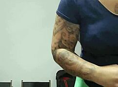 Gym Flashing My Body For Macho Eyes