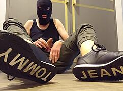 wanking hard in my favorite sneakers feels so damn good today