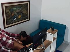 Hey that horny secretary begs me to pound her wet pussy 😈🍑🔥