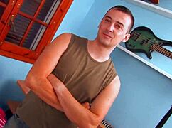 petite french arab kelly toma can you handle robin reid's rough ass pounding??