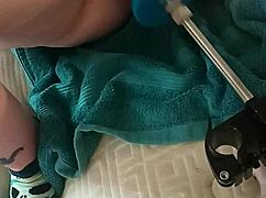 solo babe pounds her wet pussy relentlessly on the vibrating sex machine