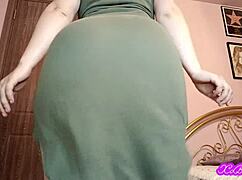 ever wonder what happens when a pawg bunny farts in her long green dress?