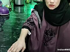 whoa, this indian muslim couple's hot burqa wife gets kitchen doggystyle creampie 😍🔥