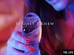 omg watch her stretch tight asshole with huge ice dildo...