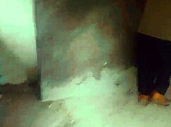 mi novia me lleva al patio y me hace un super oral garganta profunda balcony style