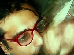 mi novia me lleva al patio y me hace un super oral garganta profunda balcony style