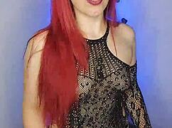 mi padrastro no me deja en pas y me castiga rudo con su verga enorme joi