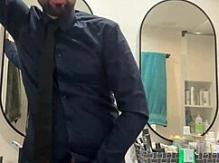 i'm hung daddy jerking off hard cumming buckets like a beast