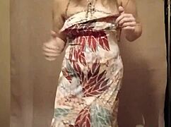 esclave f's striptease rips clothes off her milf body!