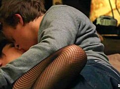 Lizzy Caplan flaunts big tits in steamy nude handjob scene 🔥👅