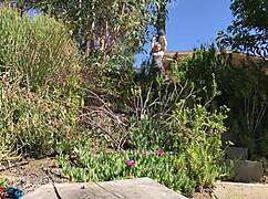 Stepdaughter Erin Electra bounces curvy tits on gardener's cock for backyard cum facial!