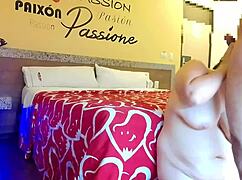 chubby latina putita screams on bed with huge curves