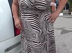 Hairy Claudia bends over in Pontedera forest