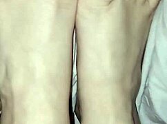 Gretala's bare natural feet look so tempting 😍👣