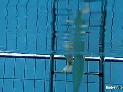 Blackhaired Aneta Swims Nude Underwater in Pool